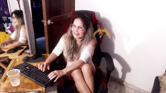 Aishabaker1 milf porn chat