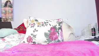 cumwithlynz naked on cam sex chat