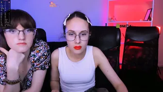 mona_cloud chat porn video 11/06/2025