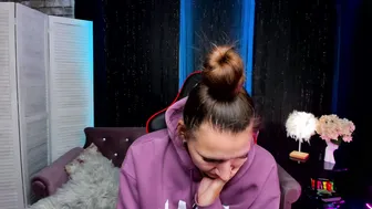 Mollynay chat porn (11/06/2025)