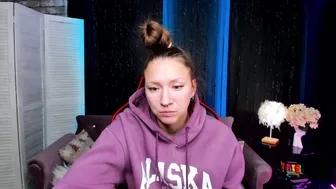 Mollynay 06-Nov-25