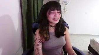 Annacrow goth 06-Nov-25