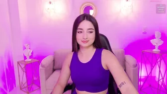 ariana_monroe01 11/06/2025