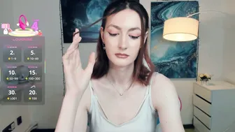 Loradimmick posing on webcam 06 November 2025