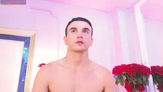 roman_chase recorded nude video 317980