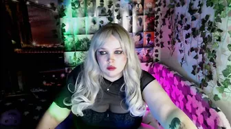 Miss_kapriz_love (11-06-2025) xxx chat