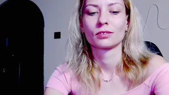 karoline121 webcam 11-07-2025