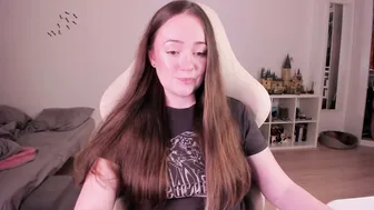 lil_happiness shy - 07-Nov-2025