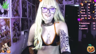 Dakapsy420_ submissive 07 November 2025