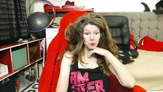 kellynumber nude - 14 May 2025