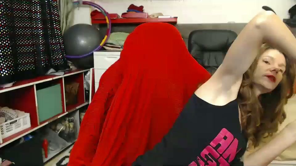 kellynumber nude - 14 May 2025