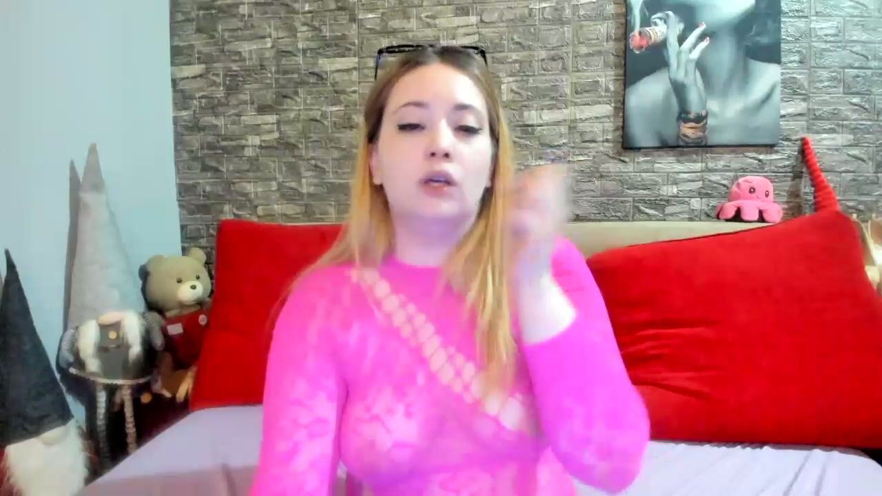 kalindahot 05/15/2025
