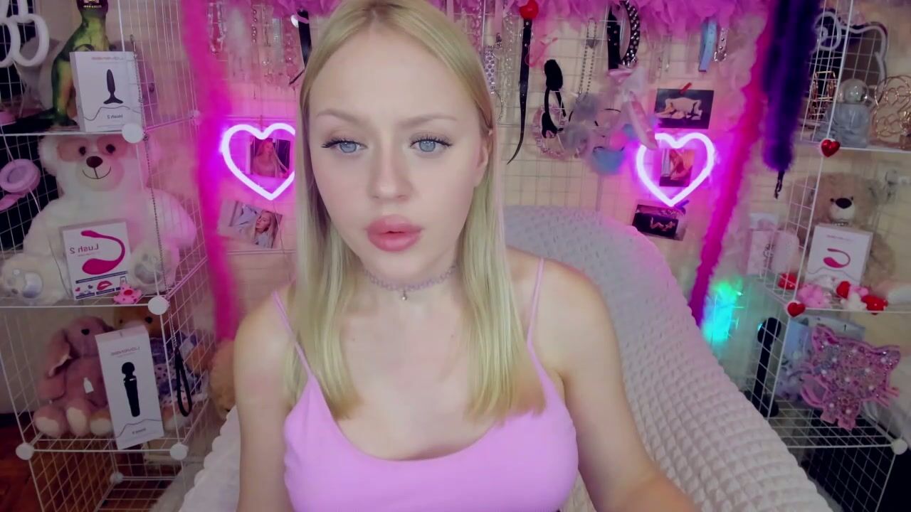Indykally lovense on webcam