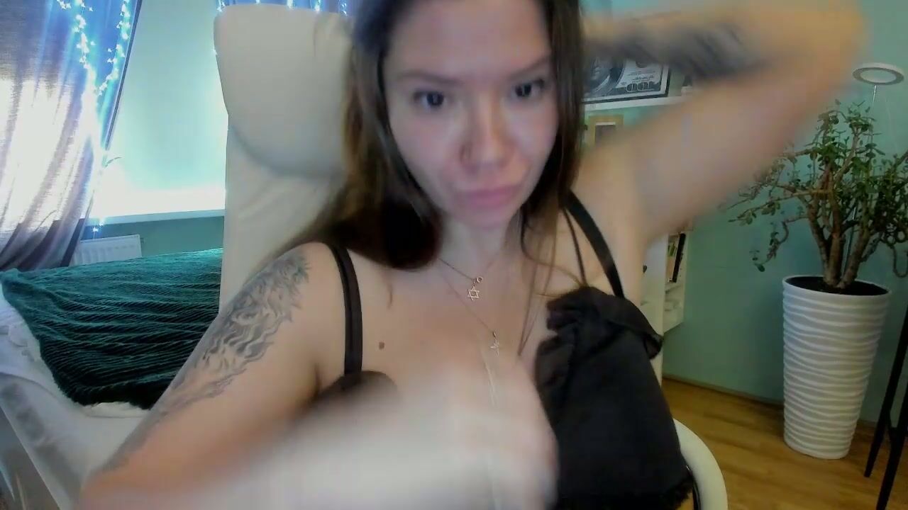 Nickyblein porn sex chat 05-16-2025