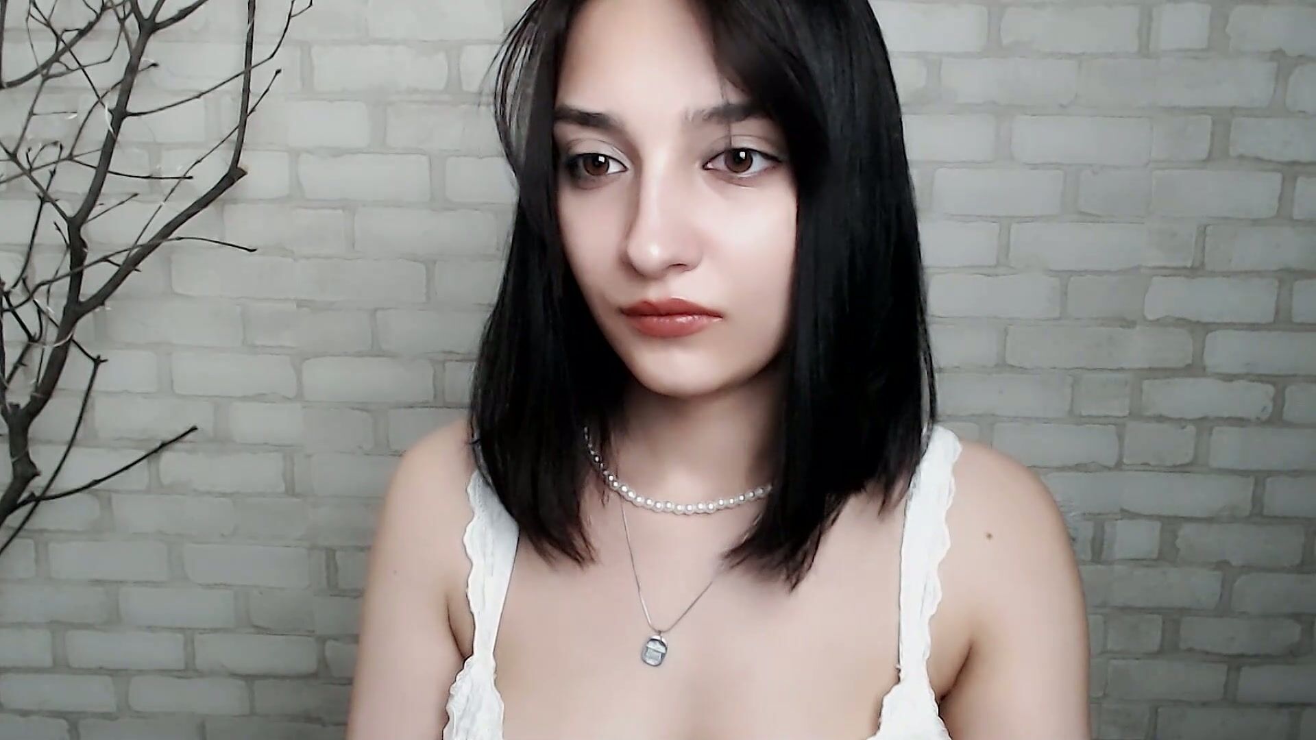 Veryveryshygirl on live cam 16-May-2025