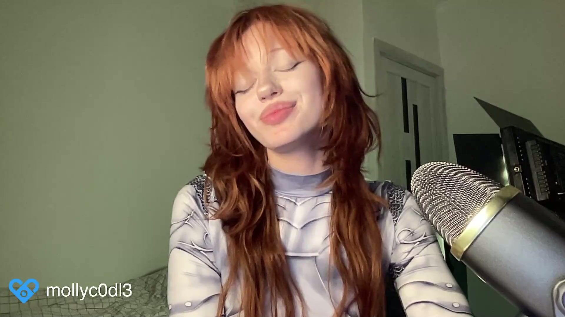 mollycodle femdom cam nude