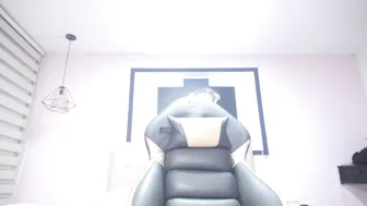 Andrea_ramoss_ chubby posing on webcam