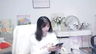 Candy8998 07-Nov-2025 asian