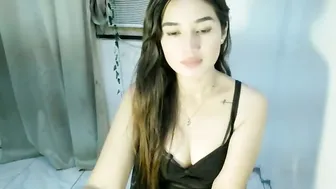 insigida_xxx posing on webcam 07-Nov-25