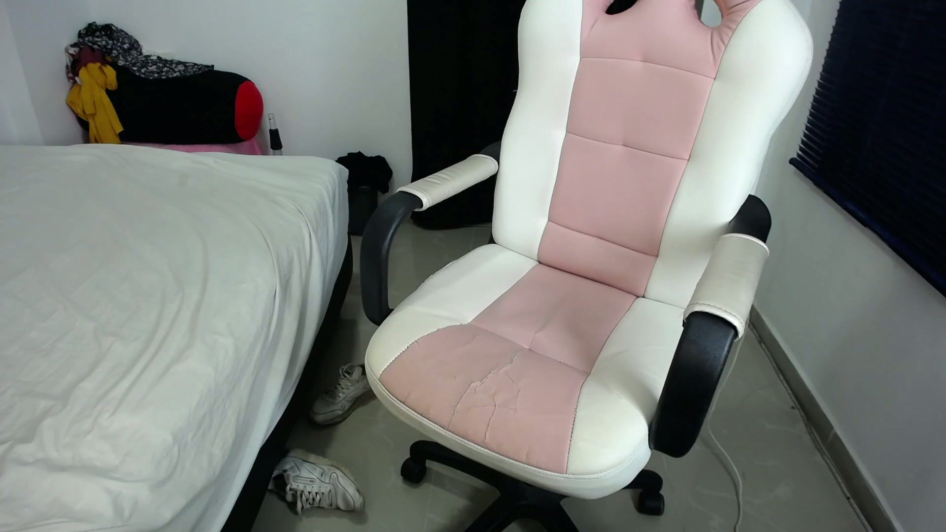 cherry_bony smalltits camvideo