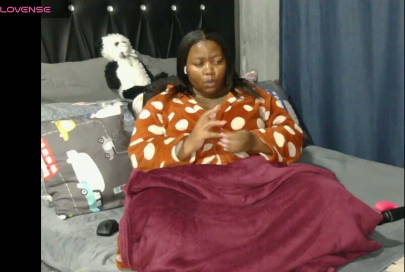 Thickcaramel_p bigboobs - (11-08-2025)