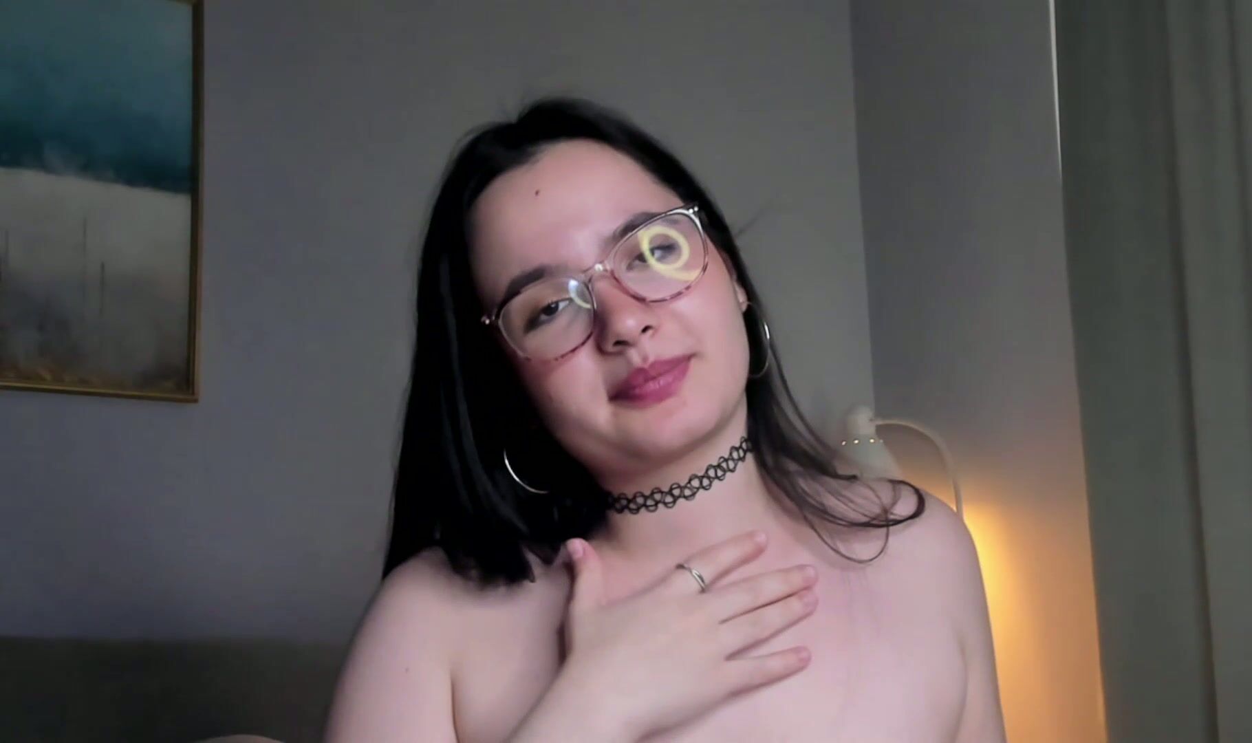 Iralascola teen nude cam