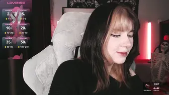 _gummybears_ 11/08/2025 bigboobs
