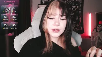 _gummybears_ 11/08/2025 bigboobs
