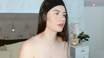 gwen_drew latina cam girl