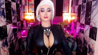 Queen_destroyerx bigcock live on cam