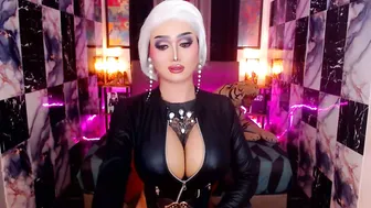 Queen_destroyerx bigcock naked on cam