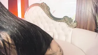 coraliebronson posing on webcam - 09-Nov-2025