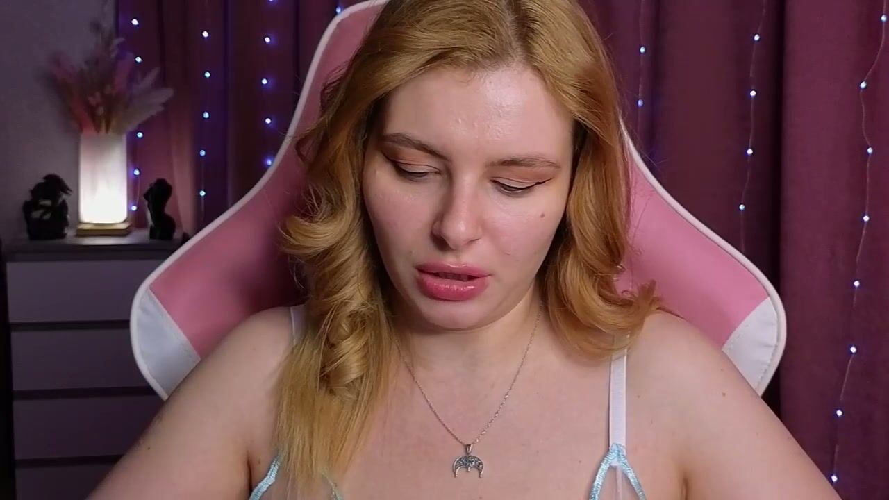 newdayo smoke webcam porn video