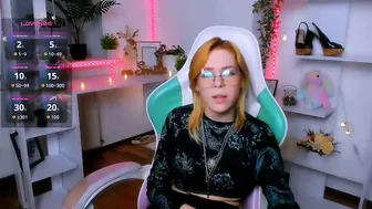 wild_berry_soul glasses hot webcam porn video