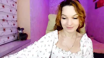 Itslunaday live cam show 06-Nov-2025