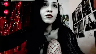 tricky_vicky666 lovense porn sex chat