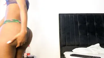 ebony_arya 10-Nov-25