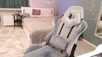 Girl_happiness show 18-May-2025