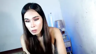 bigloadxsasha cam (11-10-2025)