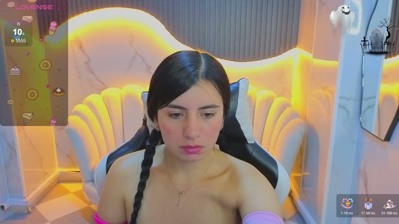 _samantha_b webcam show (11/10/2025)
