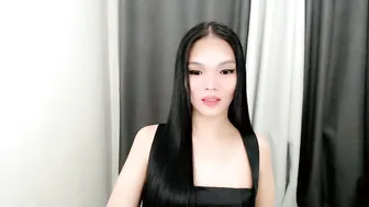 lanawyatt_ 10-Nov-2025 asian