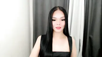 lanawyatt_ 10-Nov-2025 asian