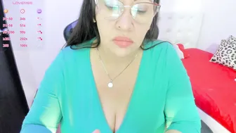 Esmeralda_milf1 (11/10/2025)