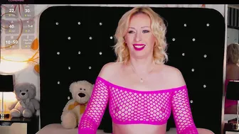 oliviashaw23 recorded nude video 332051
