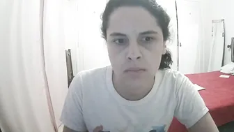 Irisgamow interactivetoy chat sex cam