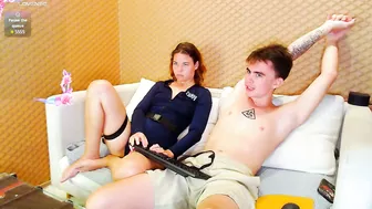 Alinka_pashka anal posing on cam
