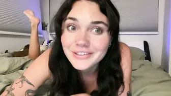 Queencassidyy cam chat 11 November 2025