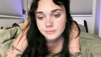 Queencassidyy cam chat 11 November 2025