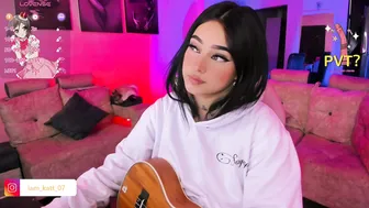 cute_sarita18 11-11-2025