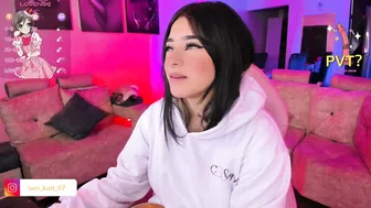 cute_sarita18 11-11-2025